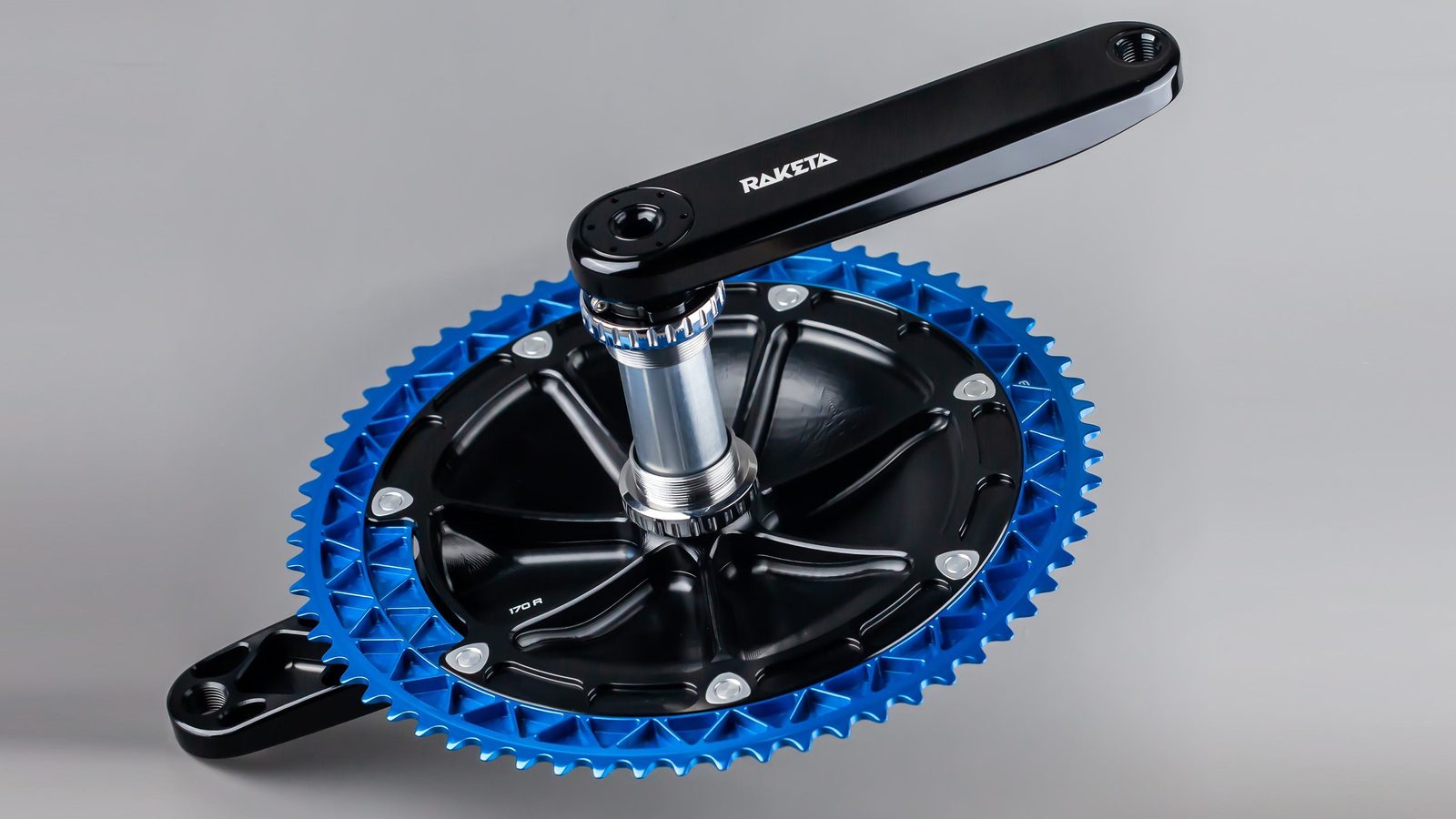 Complete Raketa 200 BCD crankset viewed at an angle
