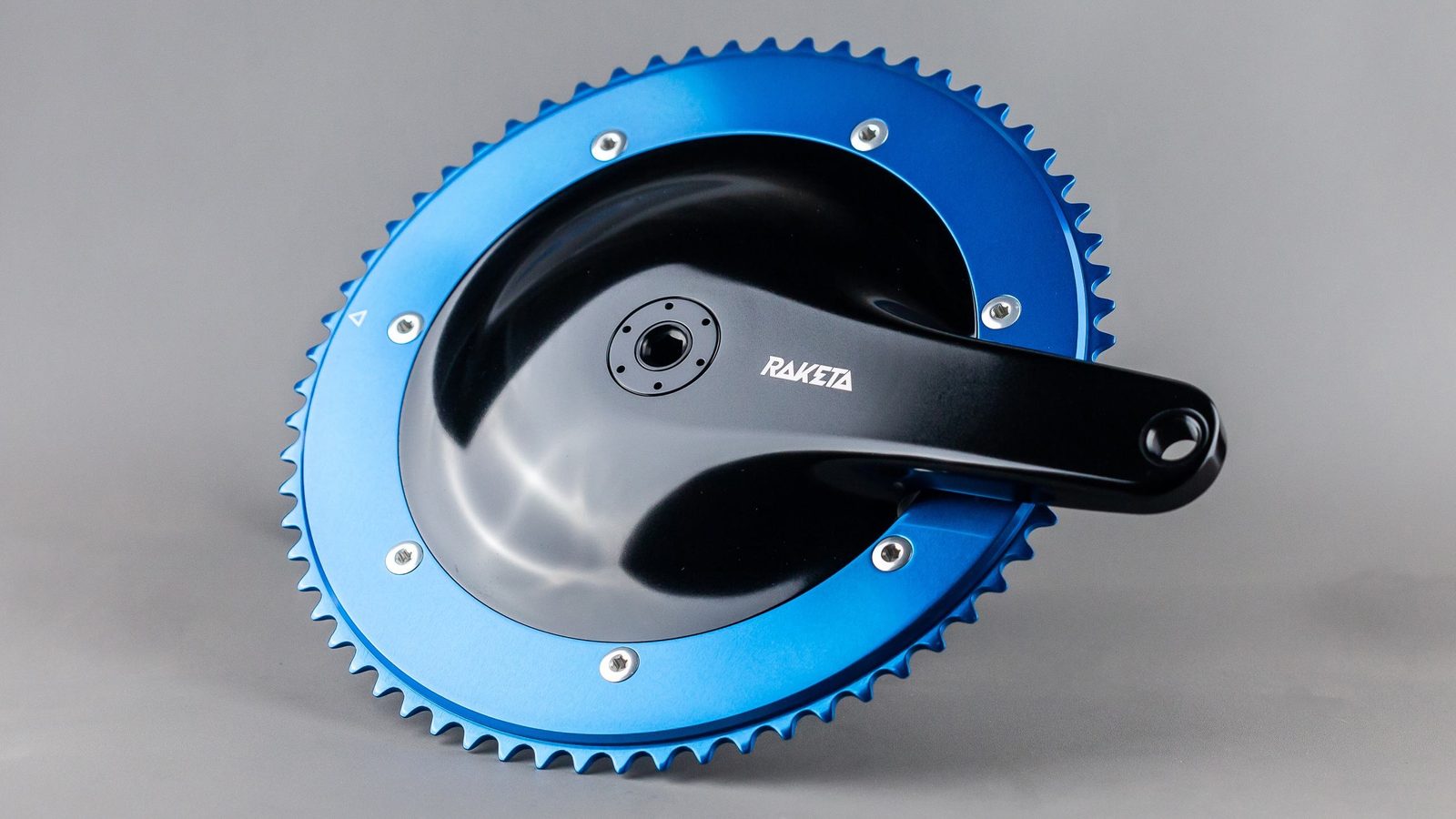 Raketa 200 BCD crankset with blue chainring